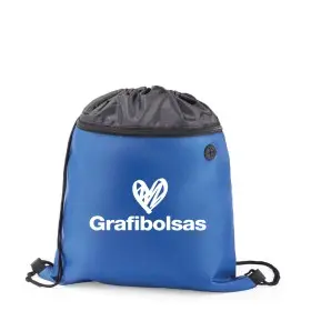 Mochila fabricada en poliéster con bolsillo
