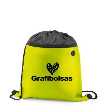 Mochila fabricada en poliéster 210D con bolsillo