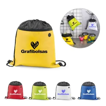 Mochila fabricada en poliéster 210D con bolsillo